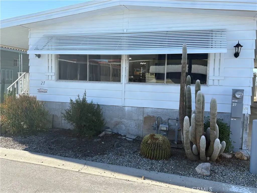 1895 W Devonshire Avenue #27, Hemet, CA 92545 - Image #1