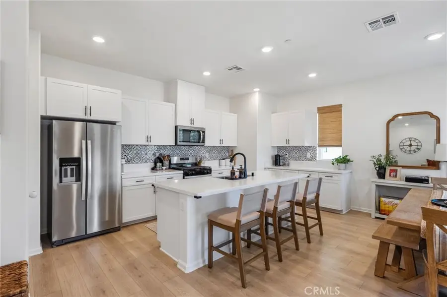 1060 Kendale Way, Vista, CA 92081 - #2