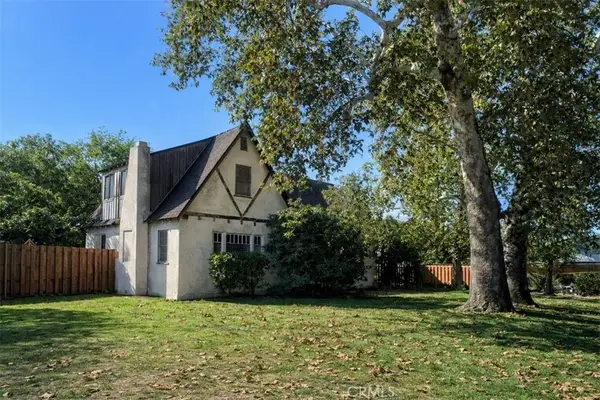 3744 Anita Avenue, Pasadena, CA 91107