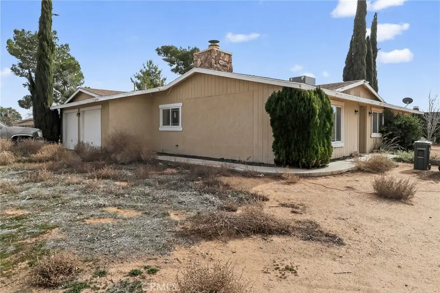 21985 Maumee Road, Apple Valley, CA 92308 - #2
