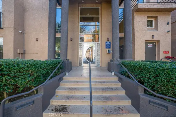 640 W 4th #101, Long Beach, CA 90802