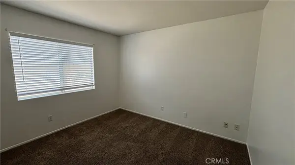 875 S Gilbert, Hemet, CA 92543