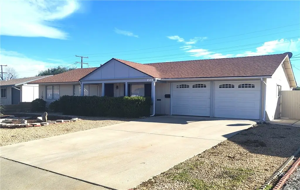 27131 Pinehurst Road, Menifee, CA 92586 - Image #1