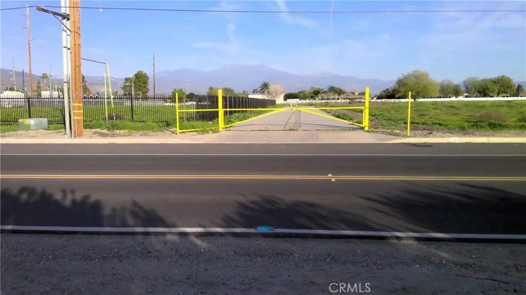 3 N Lyon Avenue, Hemet, CA 92543 - #1