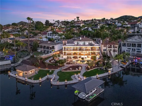 22250 Village Way, Canyon Lake, CA 92587