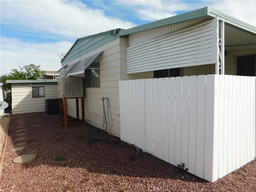 1525 W Oakland Avenue #99, Hemet, CA 92543 - #2