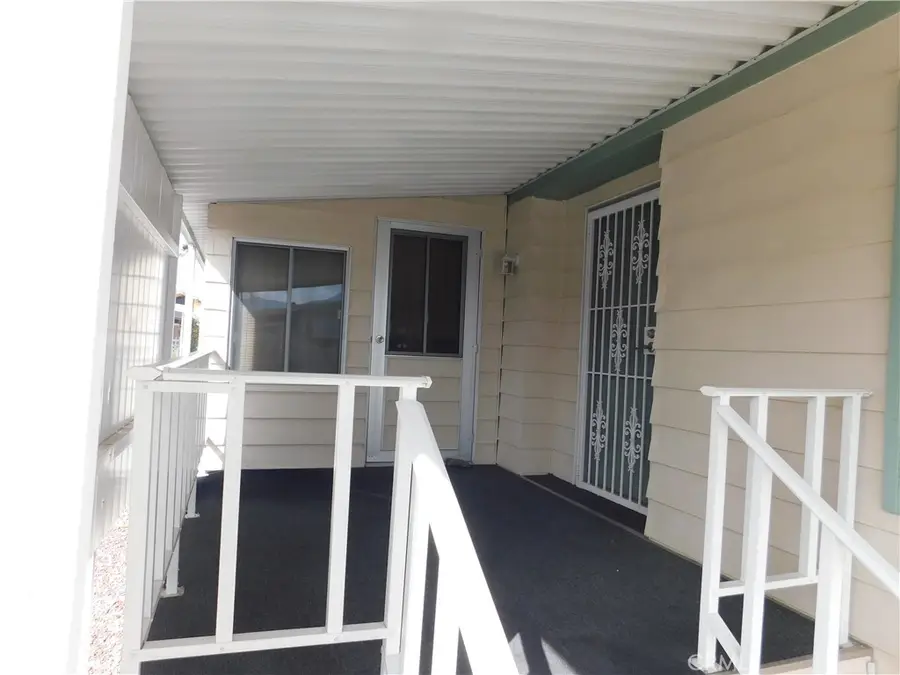 1525 W Oakland Avenue #99, Hemet, CA 92543 - #3