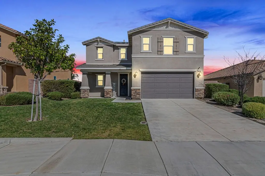 30354 Woodland Hills Street, Murrieta, CA 92563 - #1