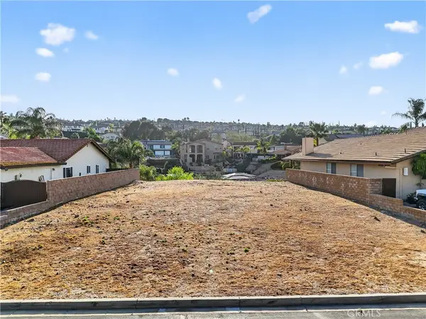 21951 Stawberry Lane, Canyon Lake, CA 92587