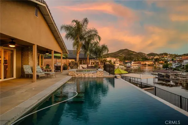 30249 Spray Drive, Canyon Lake, CA 92587