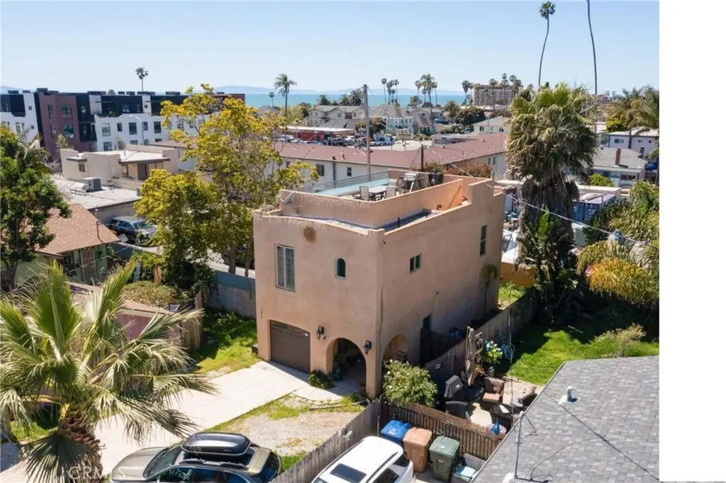 153-155 S Laurel Street, San Buenaventura Ventura, CA 93001 - #1