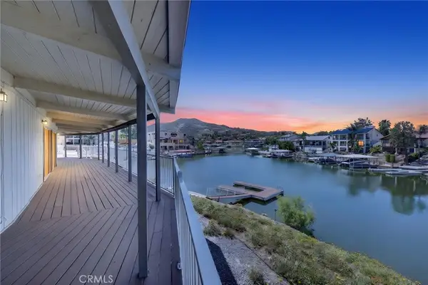 30199 Windward Drive, Canyon Lake, CA 92587
