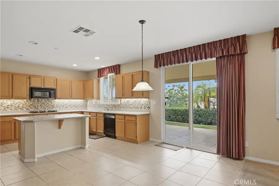 7444 Sequoia Lane, Highland, CA 92346 - #3