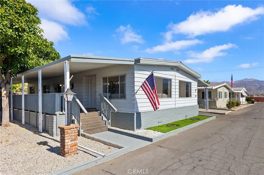 881 N Lake Street #210, Hemet, CA 92544 - #2