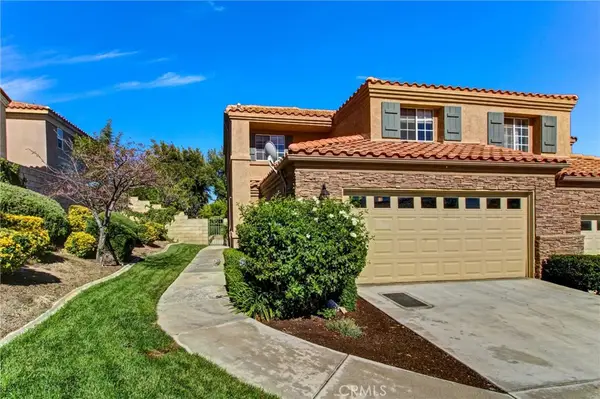 16287 Maricopa Ln, Apple Valley, CA 92307