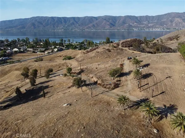 1 Hill Avenue, Lake Elsinore, CA 92530