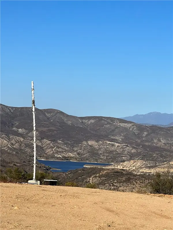 Address Withheld By Seller, Temecula, CA 92592