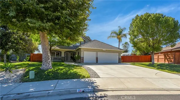 32720 Royal Oak Ln, Lake Elsinore, CA 92530