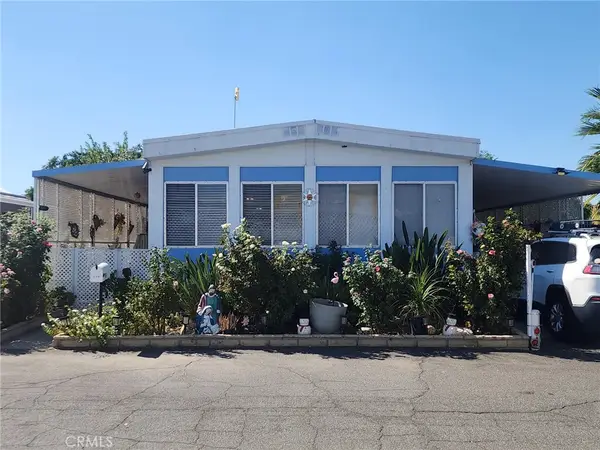 881 N Lake Street #220, Hemet, CA 92544