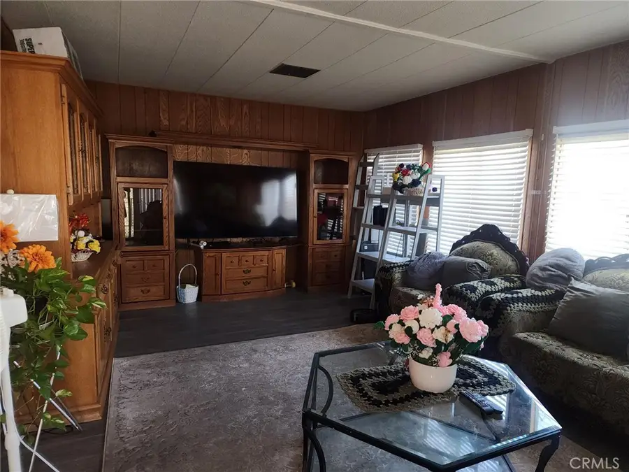 881 N Lake Street #220, Hemet, CA 92544 - #3