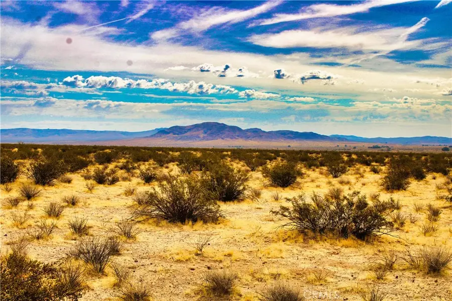 777 Valley Wells Road, Hinkley, CA 92347 - #2