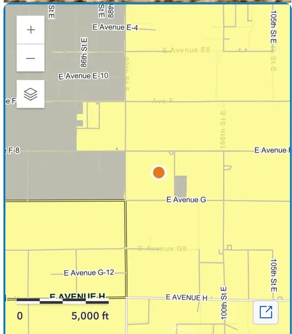 92 E East 93rd Street, Lancaster, CA 93535