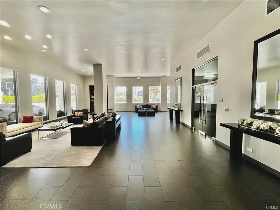 10501 Wilshire, Los Angeles, CA 90024 - Image #3