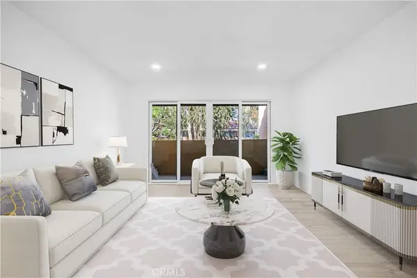 1001 W Macarthur #2, Santa Ana, CA 92707
