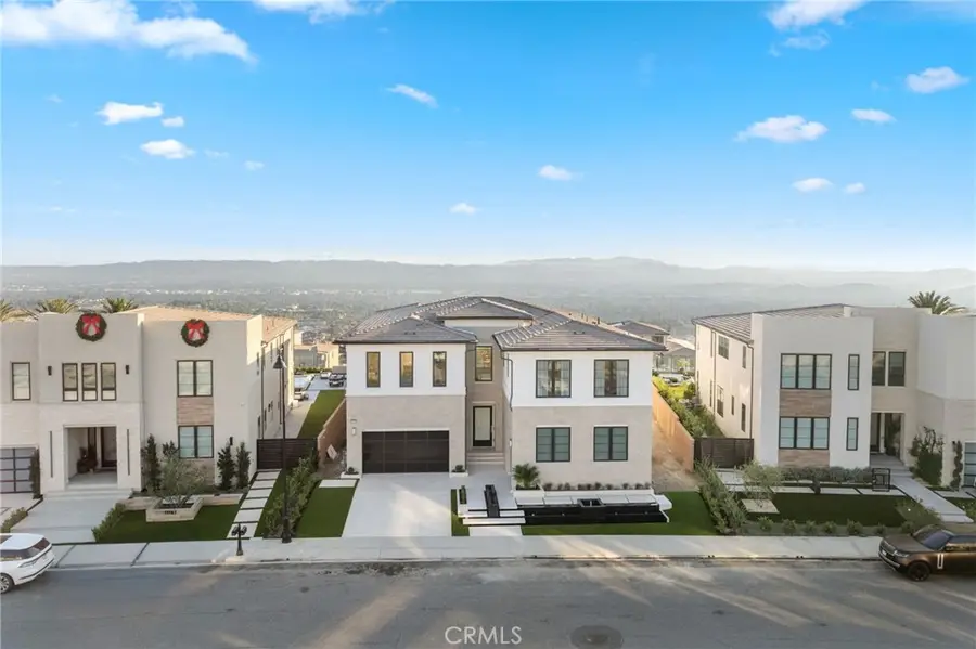 11773 N Greenwood, Porter Ranch, CA 91326 - Image #2