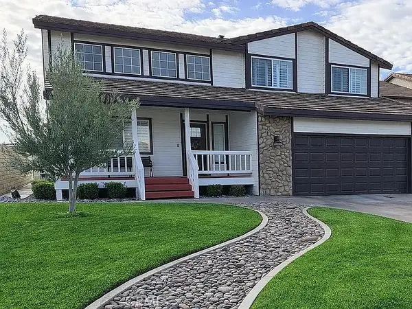 18285 Harbor Drive, Victorville, CA 92395