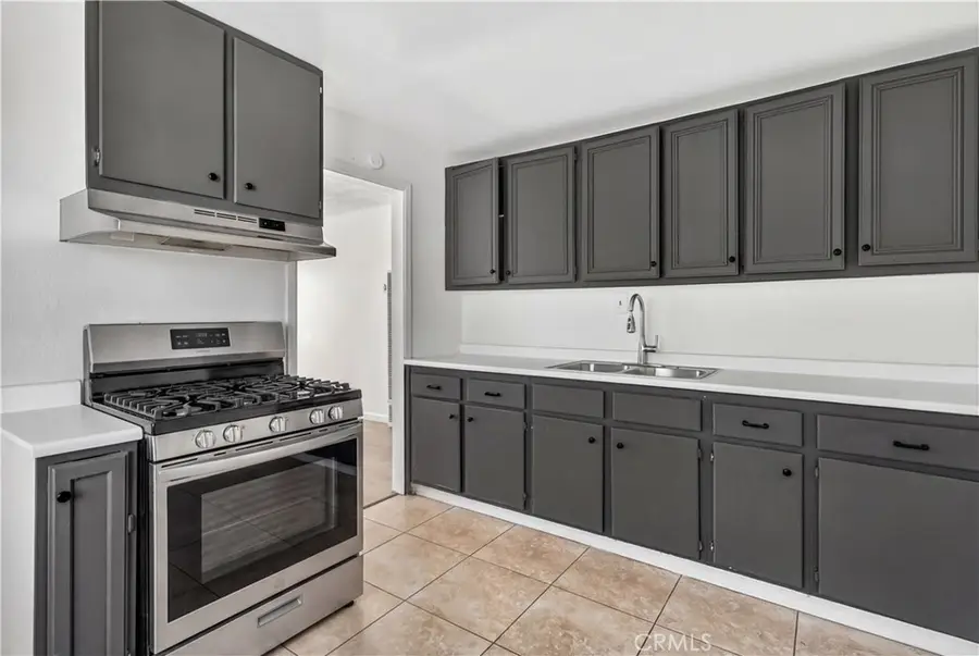 813 E Fredricks Street, Barstow, CA 92311 - #3