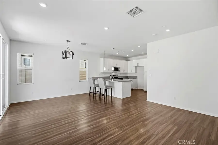 335 Carson Ct, Rialto, CA 92376 - #3