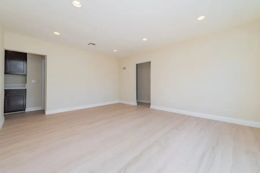 1360 S Thomas, Pomona, CA 91766 - #3