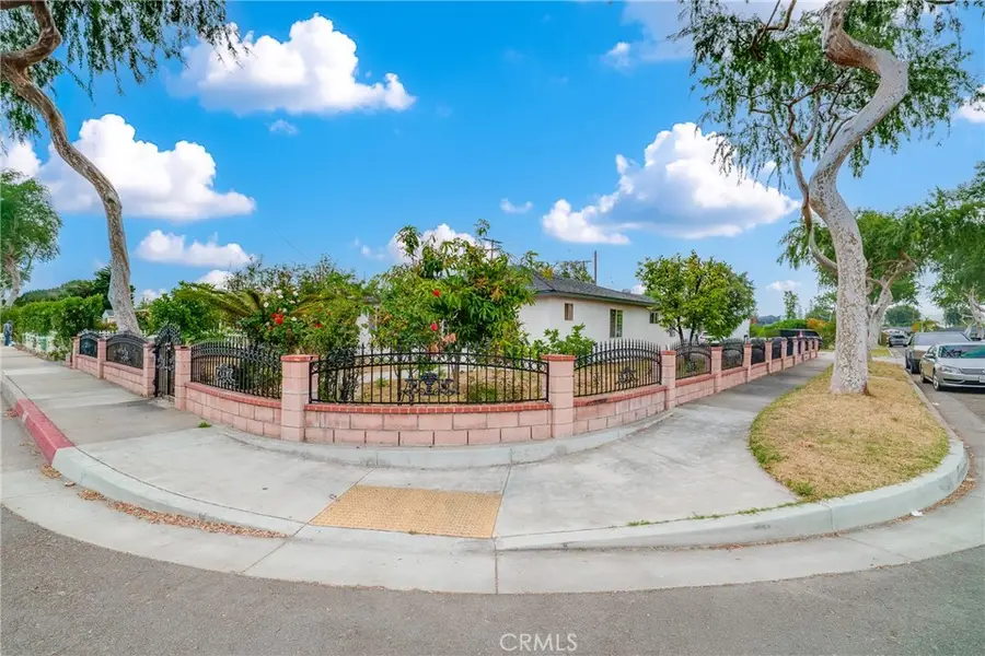 1913 W Valencia, Fullerton, CA 92833 - #3