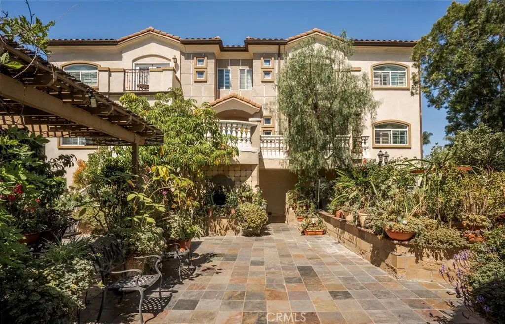 155 Harkness Avenue #6, Pasadena, CA 91106 - #1