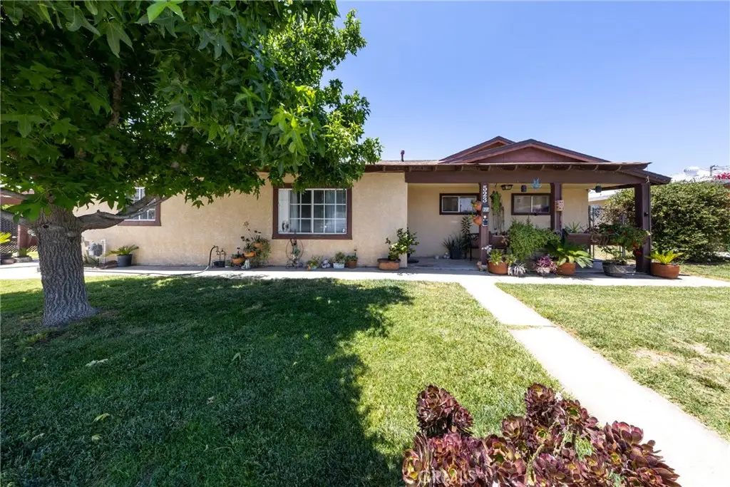 523 S Florida, Banning, CA 92220 - #1