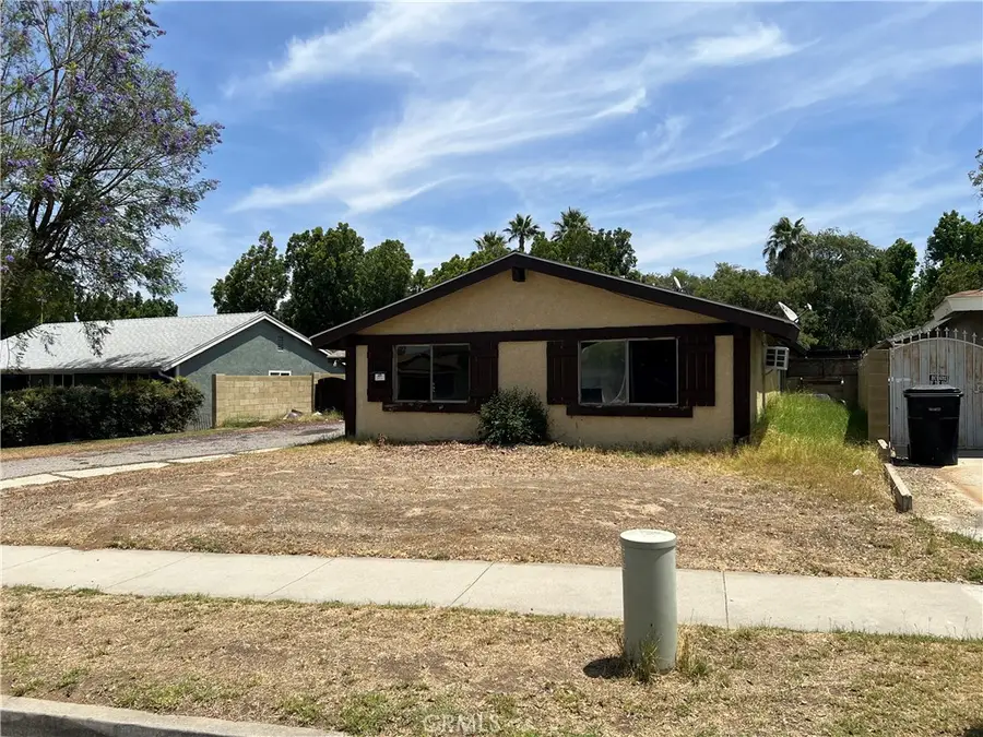 3441 Crownsworth, Corona, CA 92879 - #3