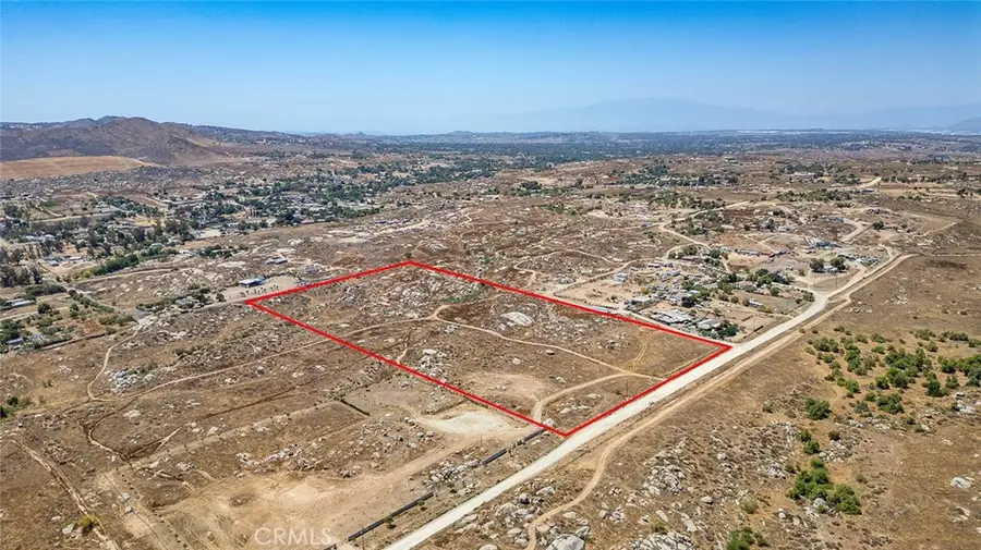 19 Lukens, Perris, CA 92570 - #3