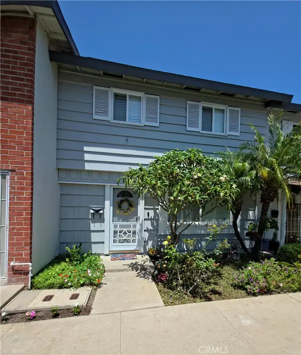 9571 Adams Avenue, Huntington Beach, CA 92646