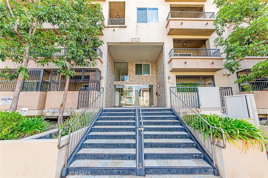 970 S St. Andrews Place #103, Los Angeles, CA 90019 - #2