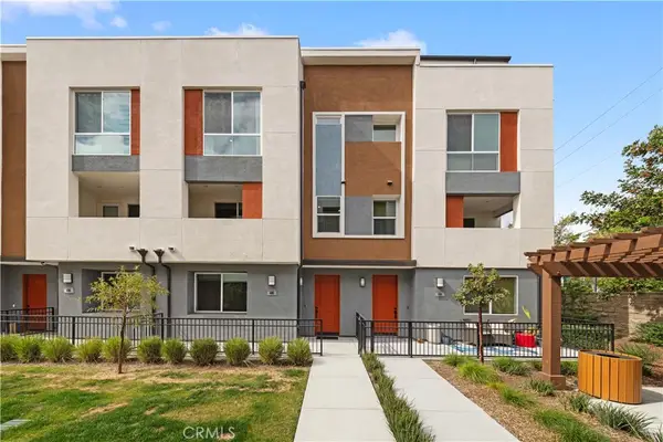 1816 E 1st #440, Santa Ana, CA 92705