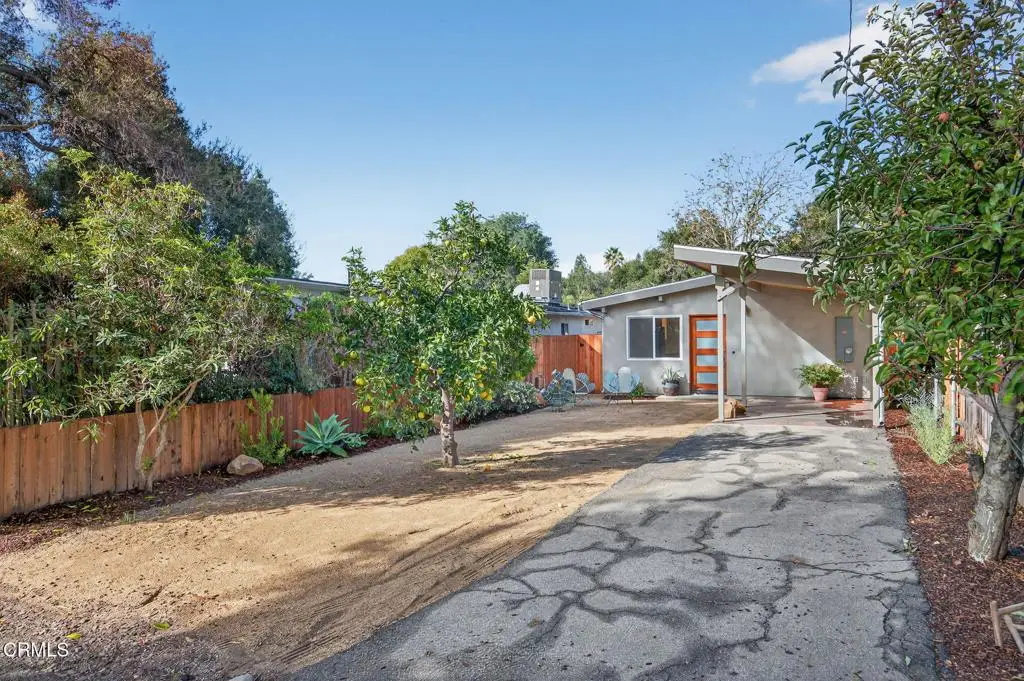 121 S Padre Juan Avenue, Ojai, CA 93023 - Image #1