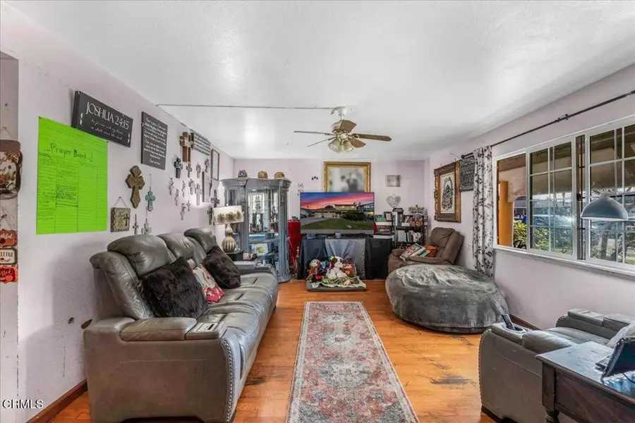 1211 W Robert Avenue, Oxnard, CA 93030 - Image #2