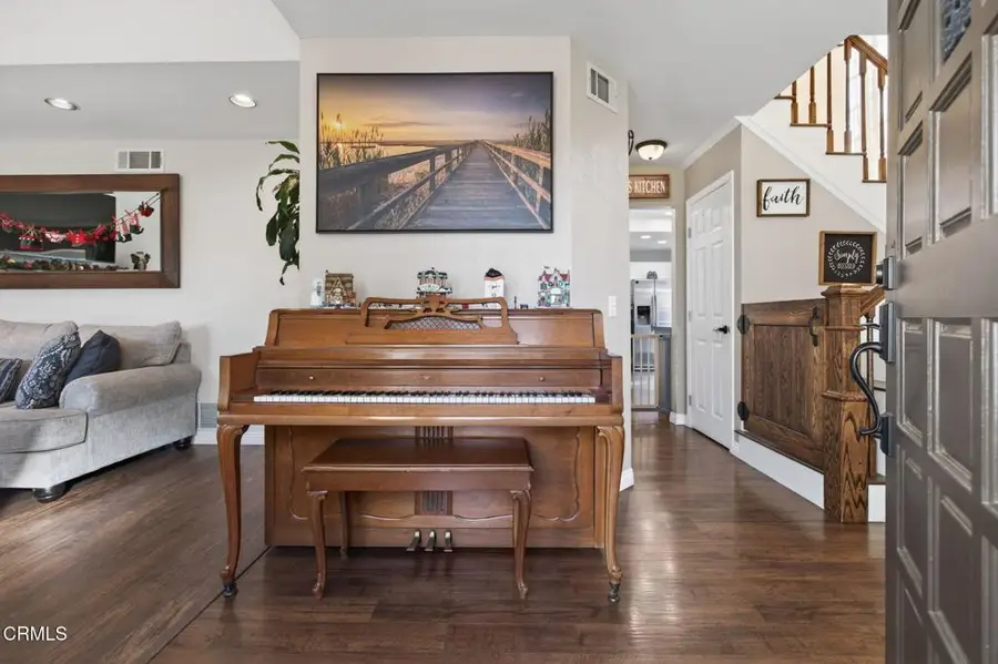 1327 Johnson Drive, San Buenaventura Ventura, CA 93003 - #2