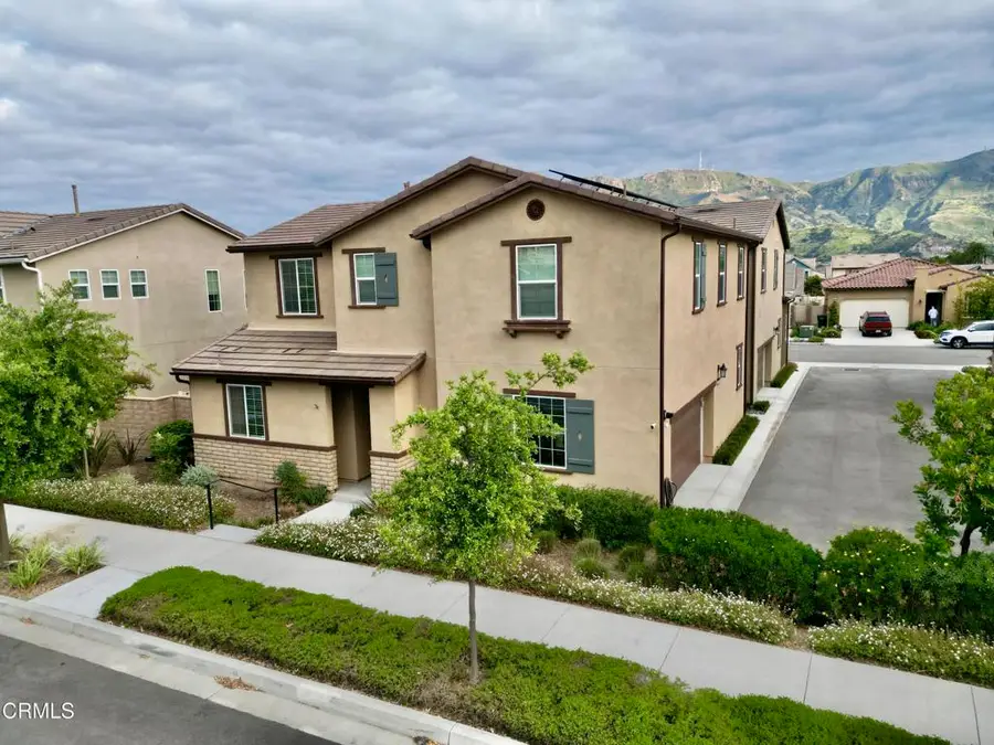 2072 Harvest Loop, Santa Paula, CA 93060 - #2