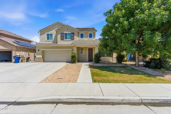 5018 Gleaming Gem Way, Bakersfield, CA 93313