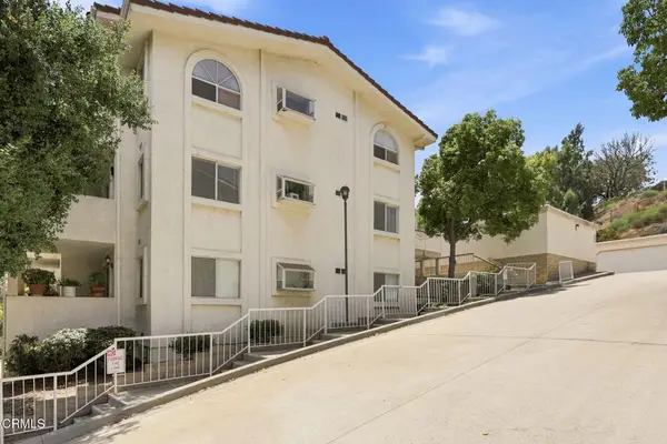 2533 Antonio Drive #101, Camarillo, CA 93010