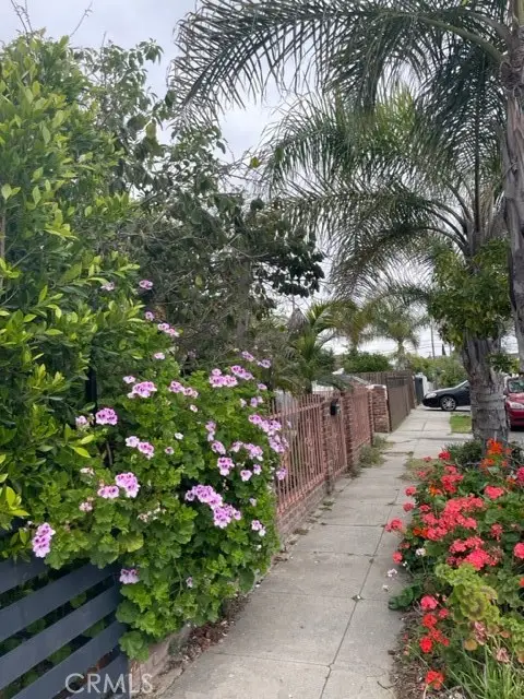 851 E 32nd Street, Los Angeles, CA 90011 - Image #2