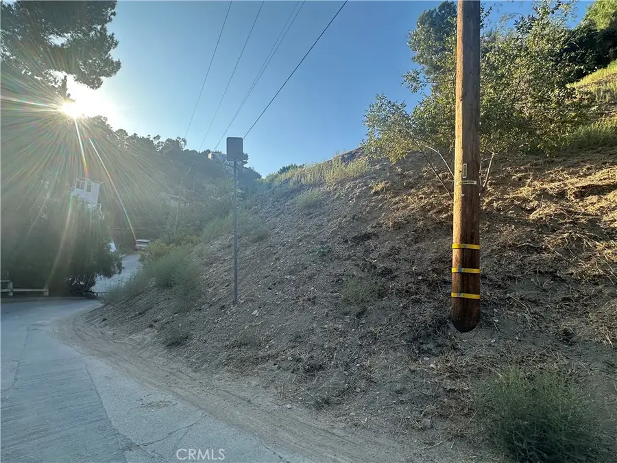 536 Rustic Drive, Los Angeles, CA 90065 - Image #3