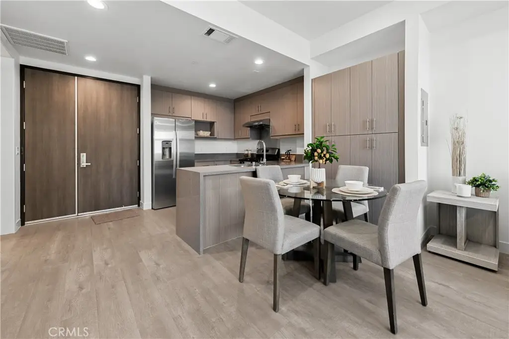 168 S Monterey Street #211, Alhambra, CA 91801 - Image #1